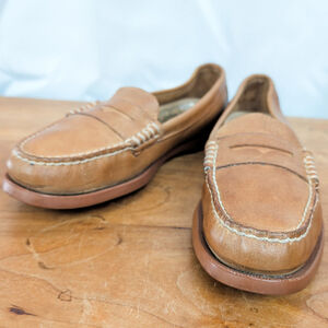Women's Sperry Boat Shoe Soled Penny Loafer 9M